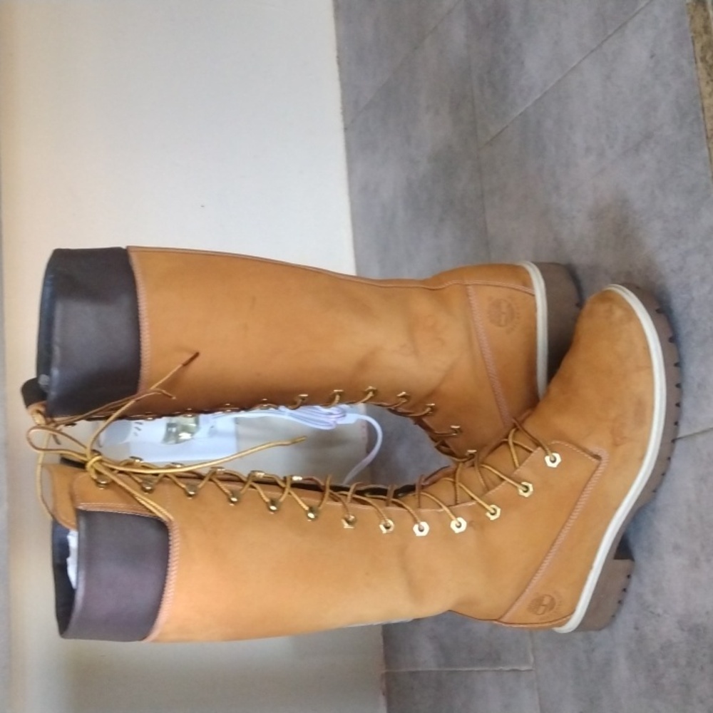 TIMBERLAND BOOTS